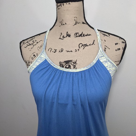 LULULEMON NO LIMITS Racerback Tank Bra layer Athletic Womens size 4 - Picture 2 of 8